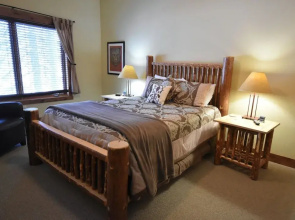 The Pines 3 Bedroom Condo