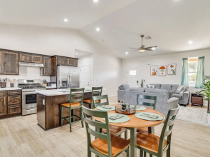 Hike & Ski! Home w/ Dog-friendly Yard in Eagar