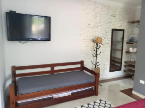 Casa com piscina e churrasqueira em Massaguaçu SP