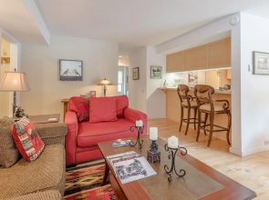 Horizon Four by ResortQuest