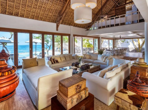 Villa Voyage
