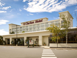 Clarion Hotel Portland Airport ME