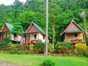 TP Hut Bungalows