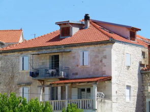 Apartments by the sea Postira, Brac - 18971