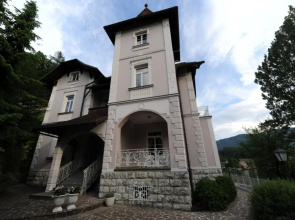 Adora Luxury Hotel