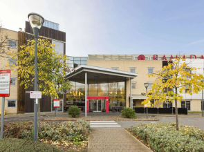 Ramada by Wyndham London North M1