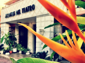 Jardines del Teatro Aparta Hotel