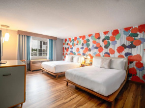 The Kinney - Venice Beach