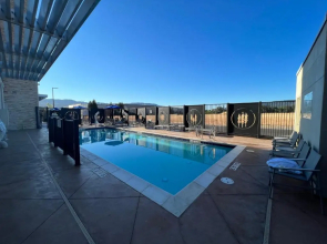 Holiday Inn Express and Suites Ukiah by IHG