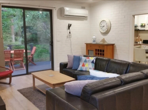Bright @ Home - cosy cottage
