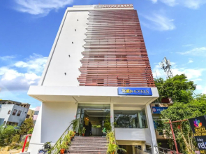 Fabhotel Lotus Grand