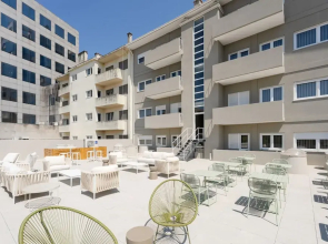 Bom Sucesso Executive Flat 5 4 by Feel Porto