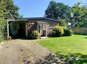 Sunny Garden Retreat Bungalow