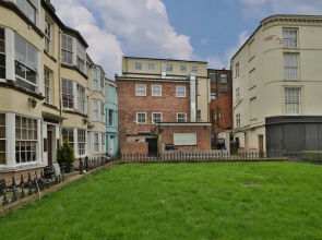 1 Bed Flat - Sleeps 2 - Wifi