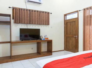 RedDoorz near Baluran National Park