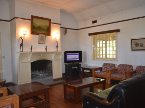 Jacaranda Lake Elementaita Lodge