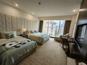 Royal International Hotel