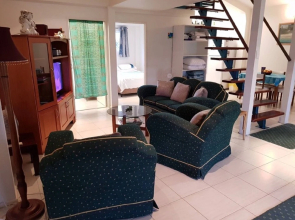 Froggy Hollow Holiday Cottage