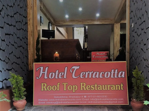 Hotel Terracotta And Rooftop Restaurant