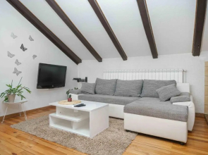 Apartments Mićin