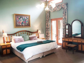 Brooklyn Guesthouses - Deluxe Room
