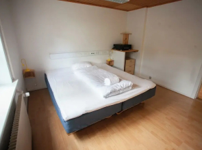 Lovely 2- Bedroom Apartment In Central Tórshavn