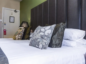 The Royal Oak Hotel