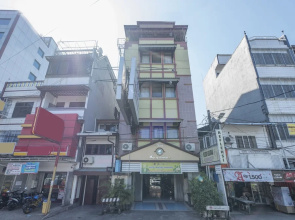 OYO 1090 Hotel Anging Mammiri Makassar