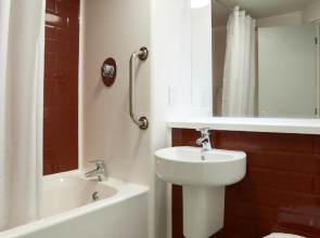 Travelodge Chichester Central