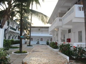 Qees Empire Beachfront Resort