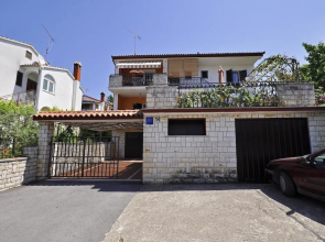 Apartments Loredana / Three Bedrooms A1