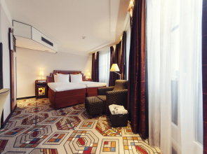 Banks Mansion Hotel