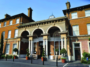 Oatlands Park Hotel