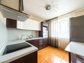 Vgosti on 38 Vzletnaya Street