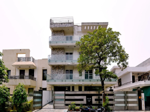 OYO Townhouse 380 Hotel Atithee Residency