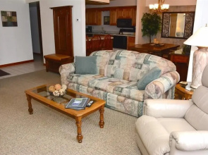 Seven Springs 2 Bedroom Deluxe Condo, Near Swimming Pool! by RedAwning