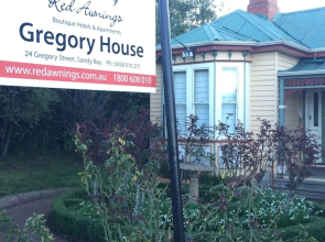 Gregory House