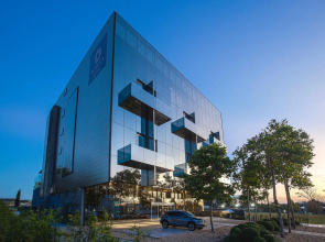 Suryaa Hotel Pinhais, Curio Collection by Hilton