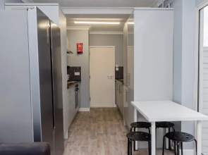 Shirley House 2 Guest House Self Catering by Southampton General Hospital
