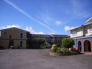 ASURE Saddle and Sulky Motor Lodge