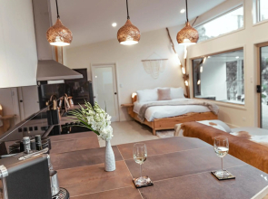 Absolute Oceanfront Bruny Island Secrets Retreat