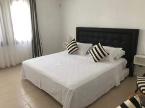 Complex mouna, cabo negro