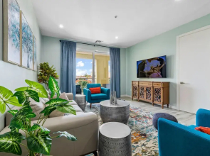 Oceanside Luxury The Cove Palm Beach 2BR 2 5BA