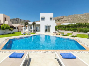 Villa Melodia, 4 Bedroom Villa with Private Pool