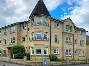 NEW Super 2 Bedroom Flat in Falkirk