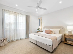 Bokarina 3-bed Stunning Home, Steps From Beach