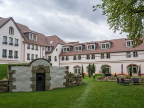 Mercure Maintenon
