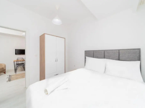 Modern and Comfortable Apartment in Muratpasa