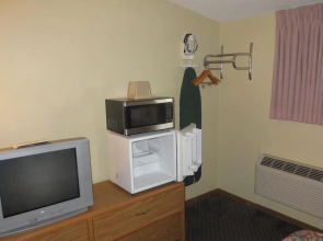 Red Carpet Inn