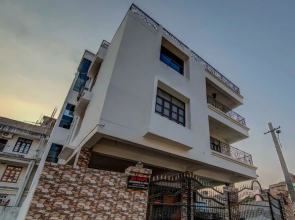 Oyo 10945 Sai Guest House